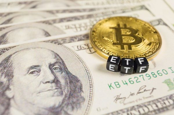 Bitcoin ETFs Face $3.2 Billion Outflows in Eight-Day Losing Streak